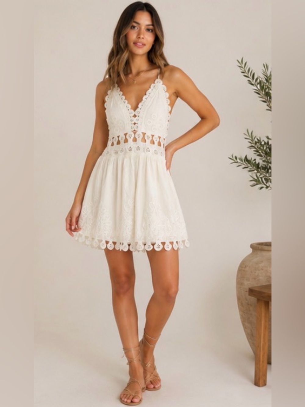 ✨Honey Punch Ivory Lace Mini Dress – Size L